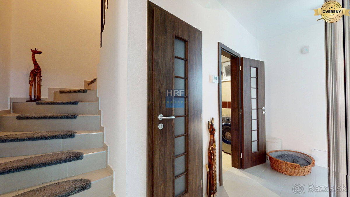 Na predaj pekný, zariadený rod. dom v Holíči. - 13