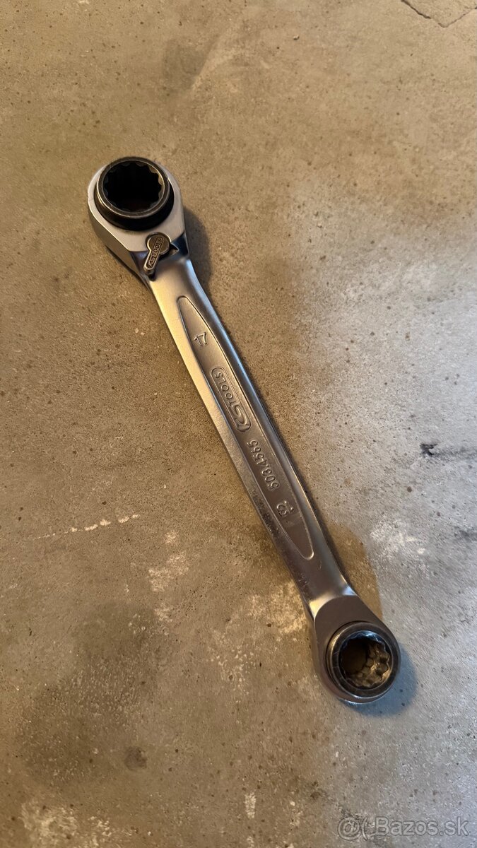 Pracovne naradie,svetlo,kotvy,klúče atd - 13