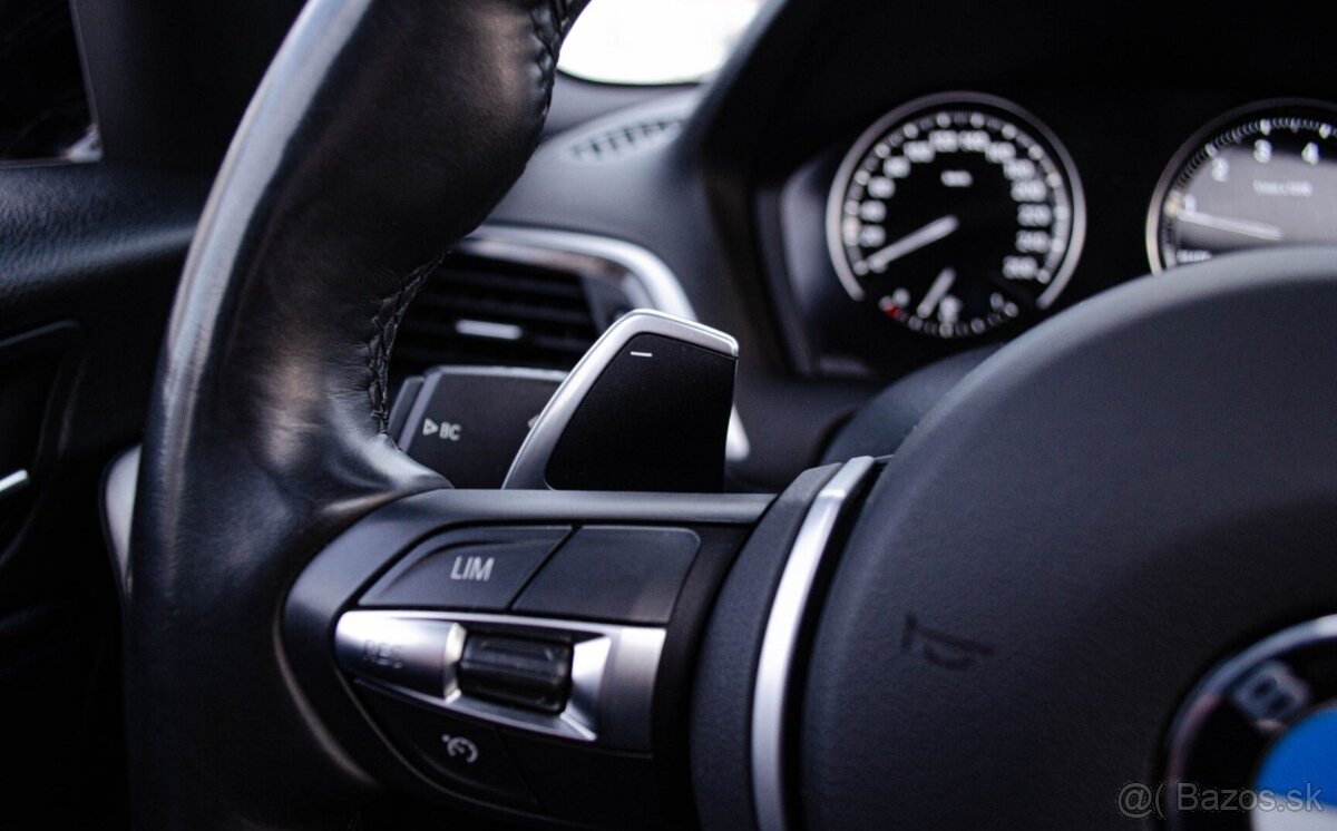 BMW M140i xDrive A/T - 13