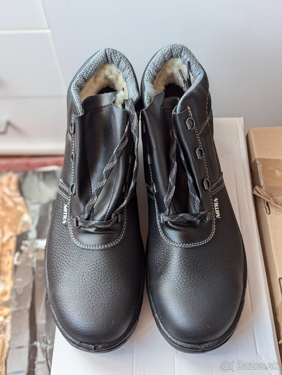 Bezpečnostná obuv - zimná aj celoročná - 13