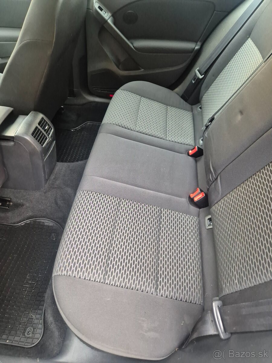 VOLKSWAGEN GOLF VI 1.6TDI 66KW - 13