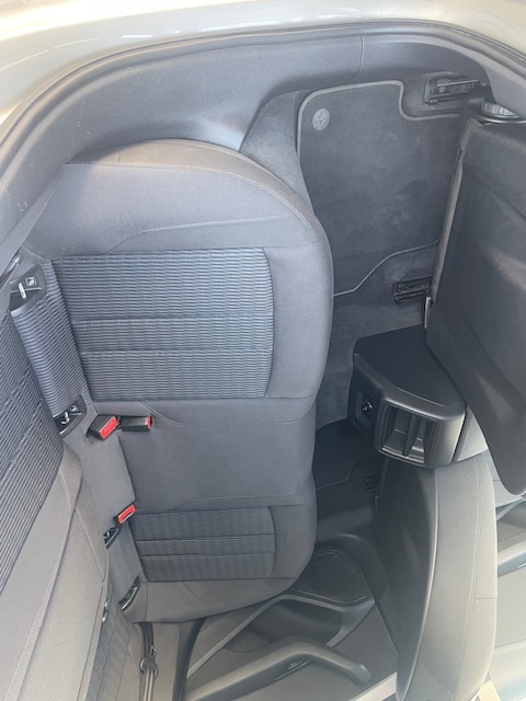 Predám AUDI A4 Avant 2,0 TDi 110 kW 2016 - 13