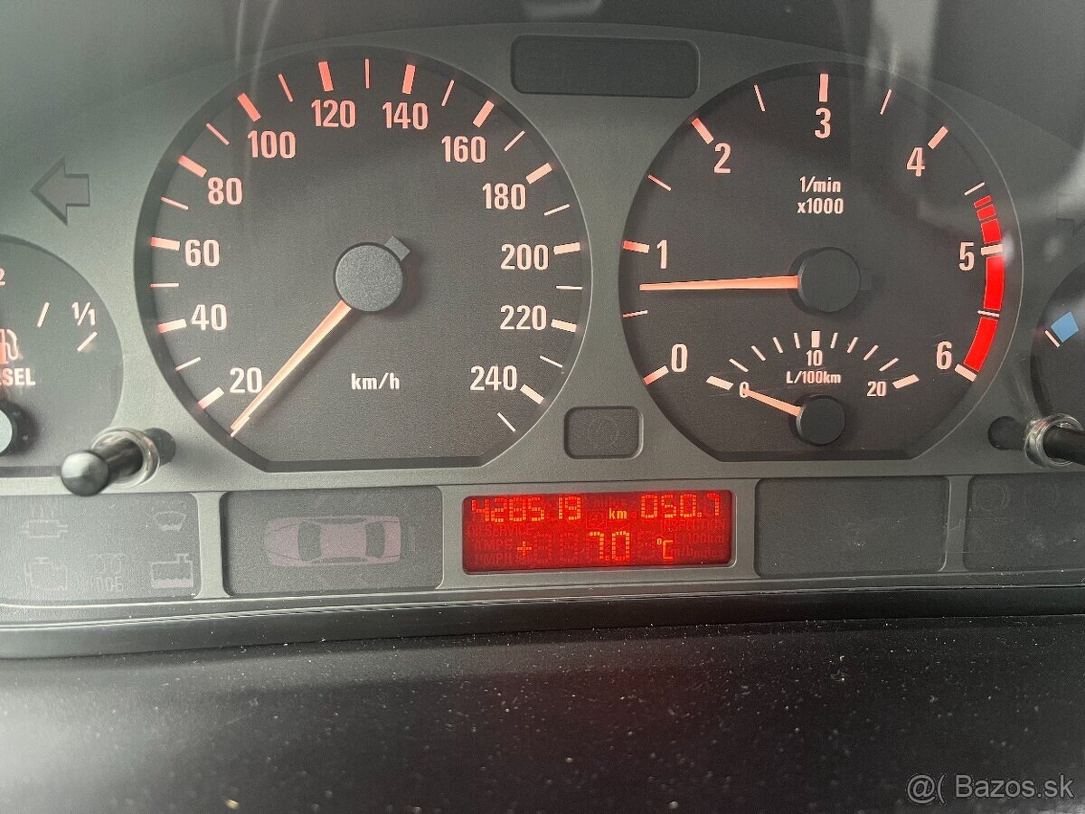 BMW rad 3 Touring (E46) 330xd 135kW - 13