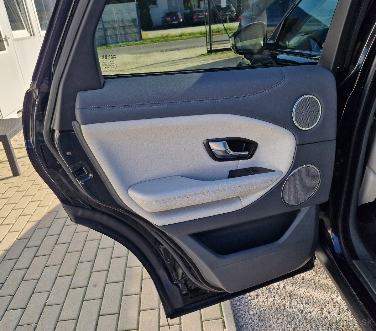 LAND ROVER RANGE ROVER EVOQUE 2.0 TD4 4x4 /MOŽNÝ ODPOČET DPH - 13