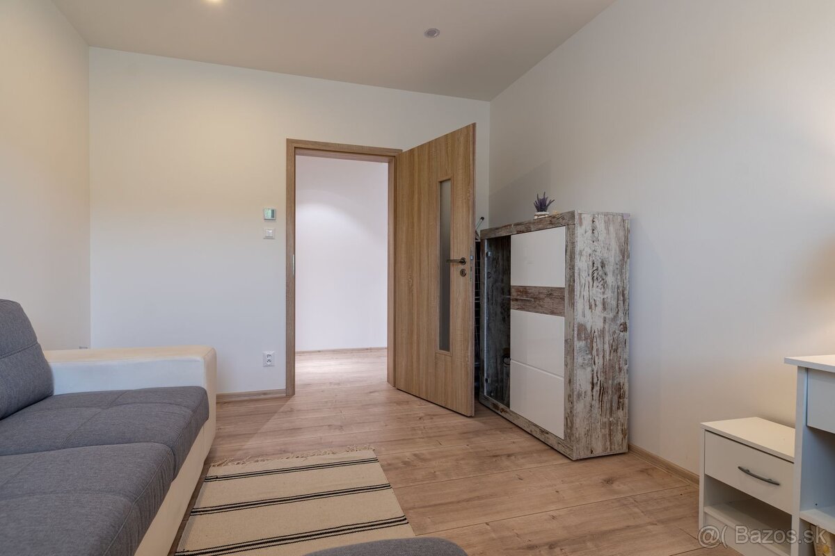 NA PREDAJ NOVOSTAVBA RODINNÉHO DOMU V OBCI GYŇOV - 13