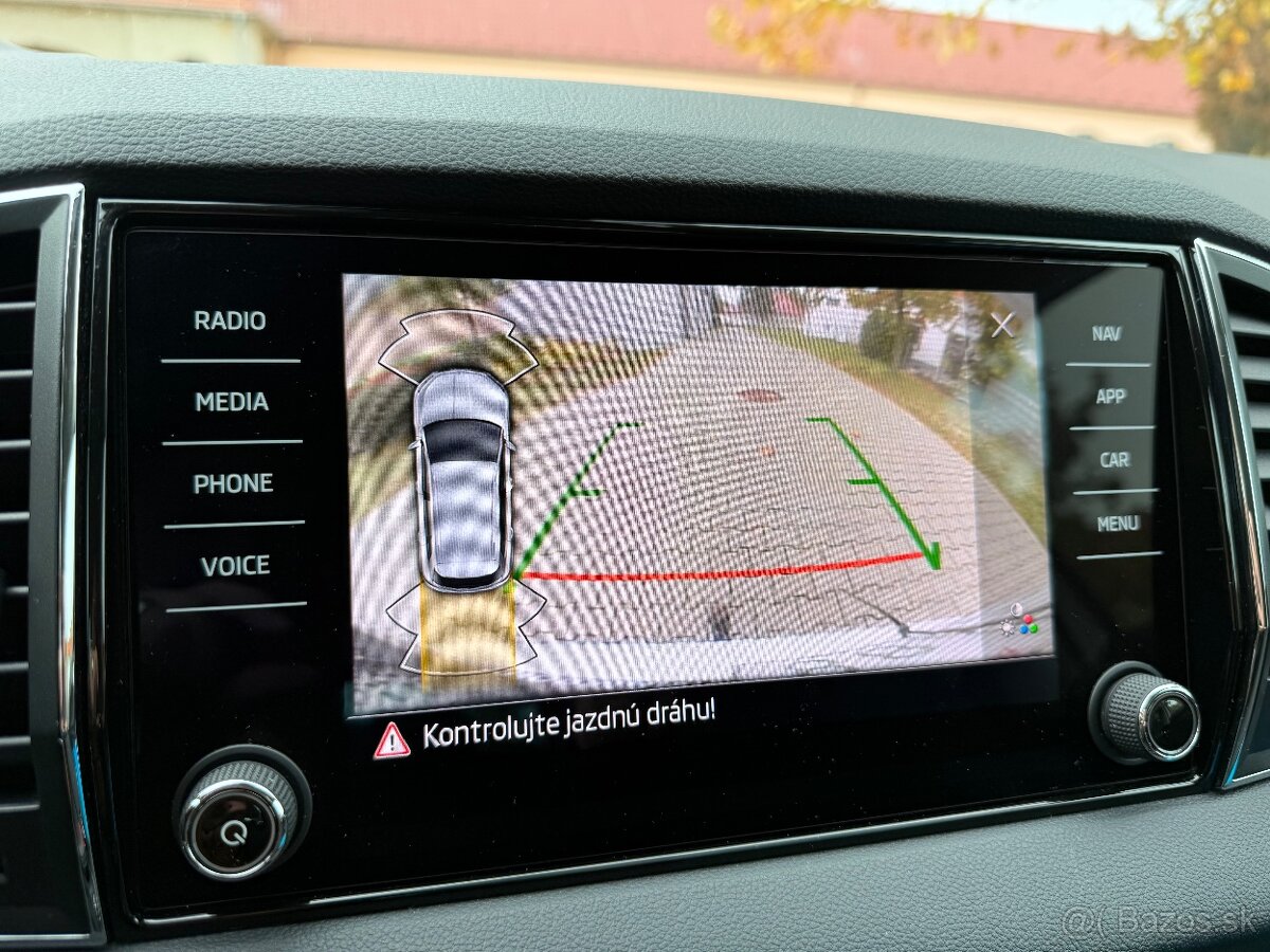 Škoda Karoq 2.0 TDI EVO Style 4x4 DSG Webasto Full LED - 13