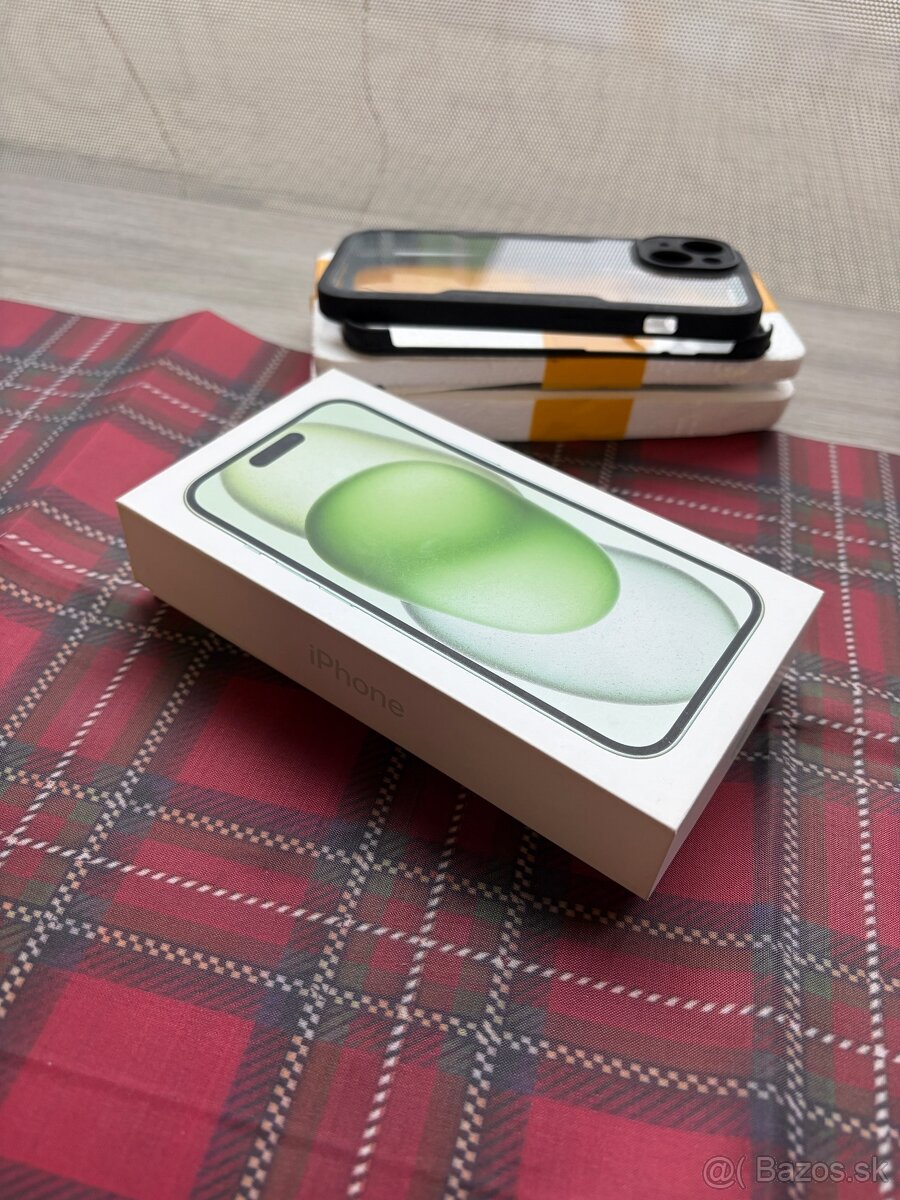 Apple iPhone 15, 128 gb, green - 13