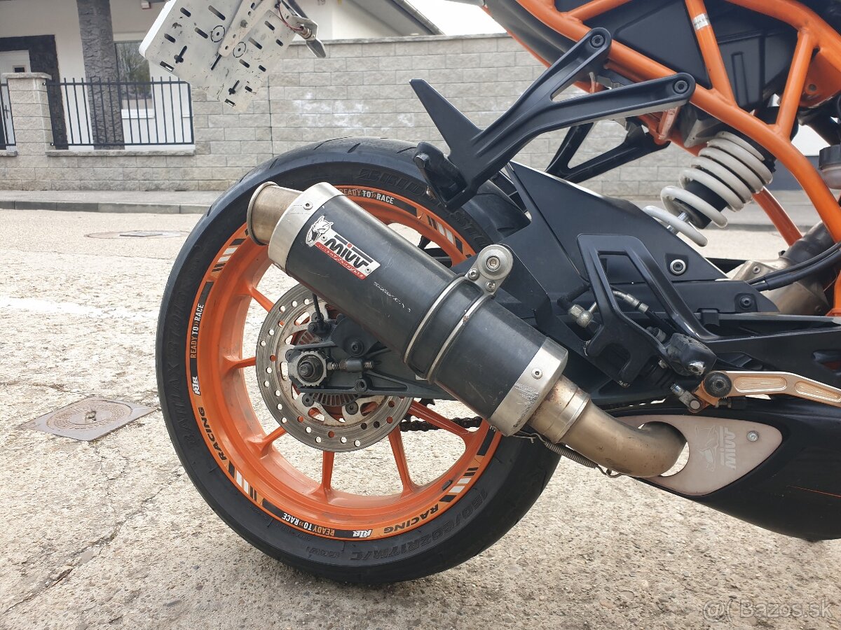 Ktm rc 125 - 13