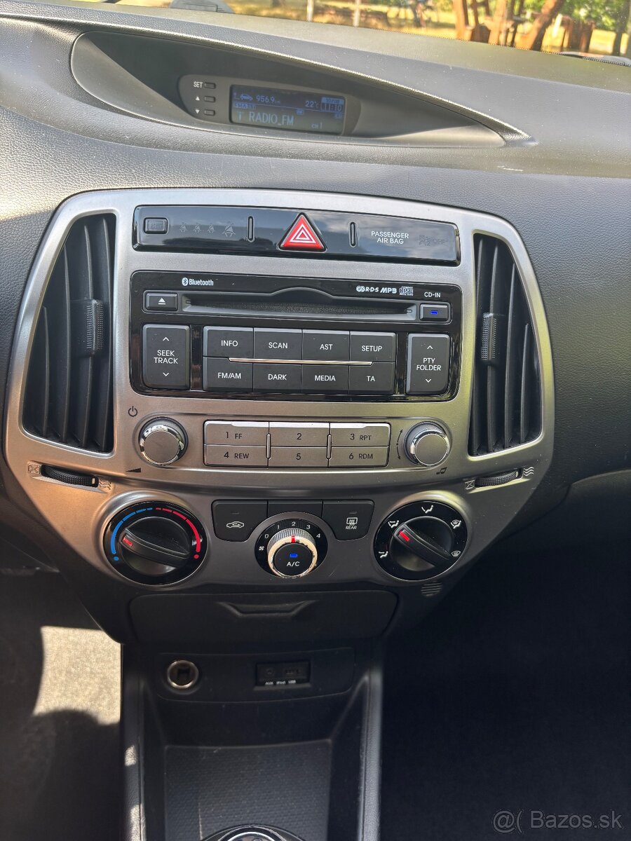 Hyundai i20 1.2i 16V Classic - 13