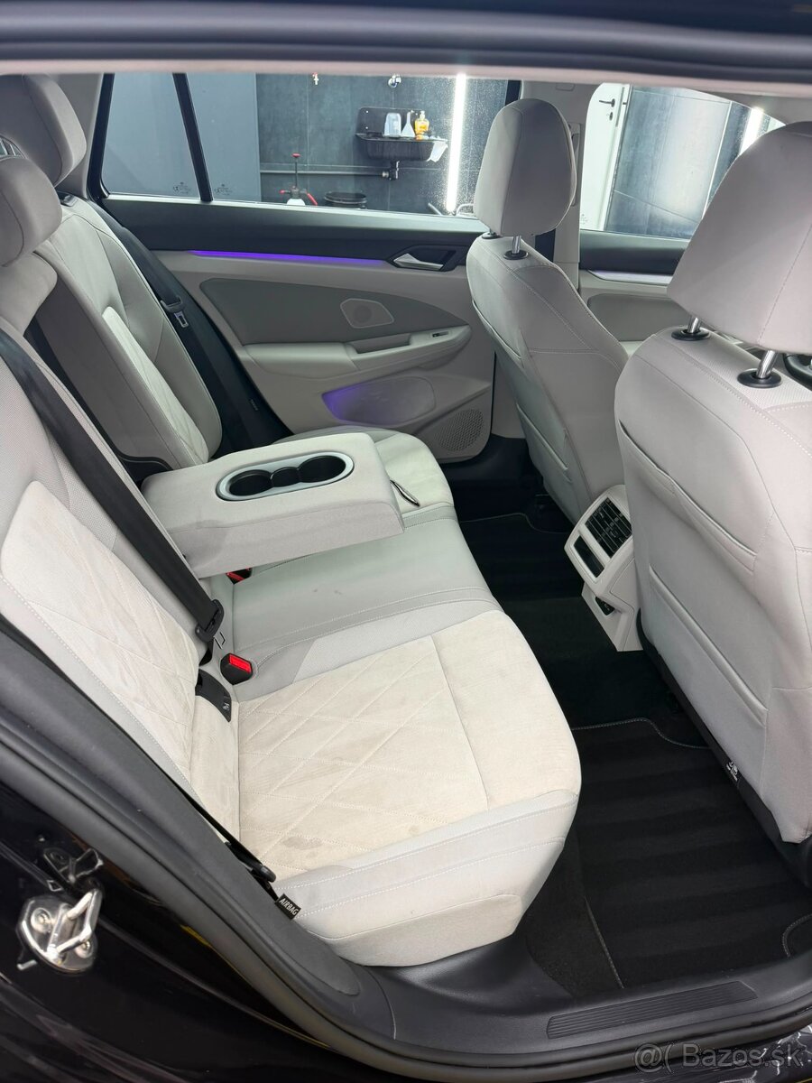 VW Golf variant - 13