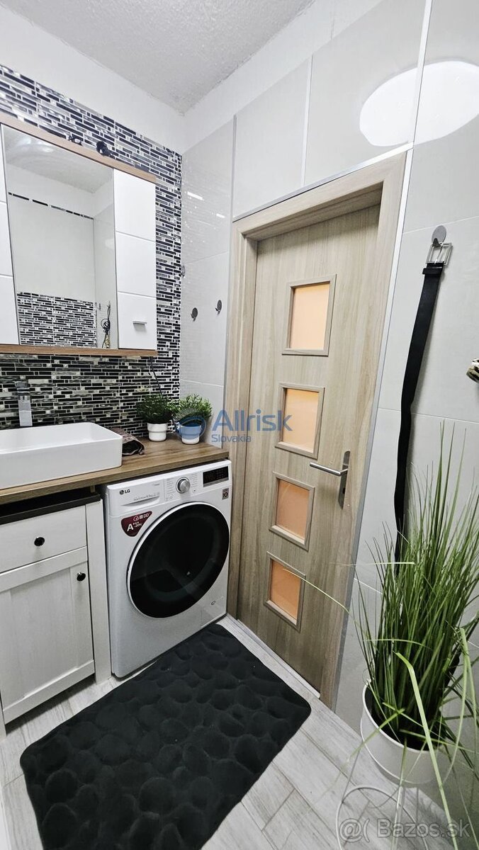 Pekný 3 izbový byt s loggiou na Beňadickej ulici v Petržalke - 13