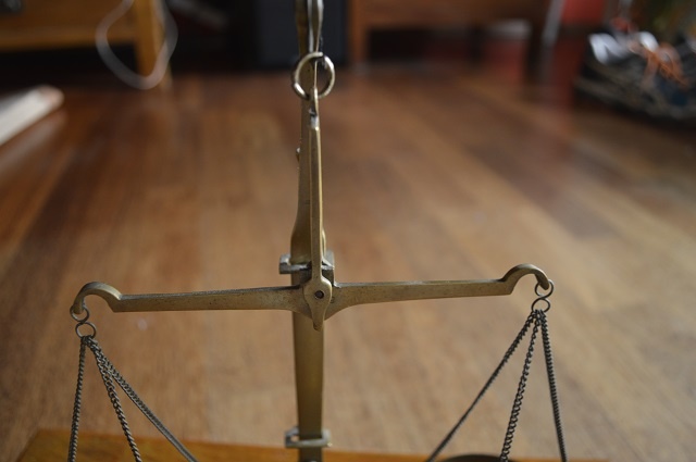 predam krasne starozitne lekarnicke vahy - 13