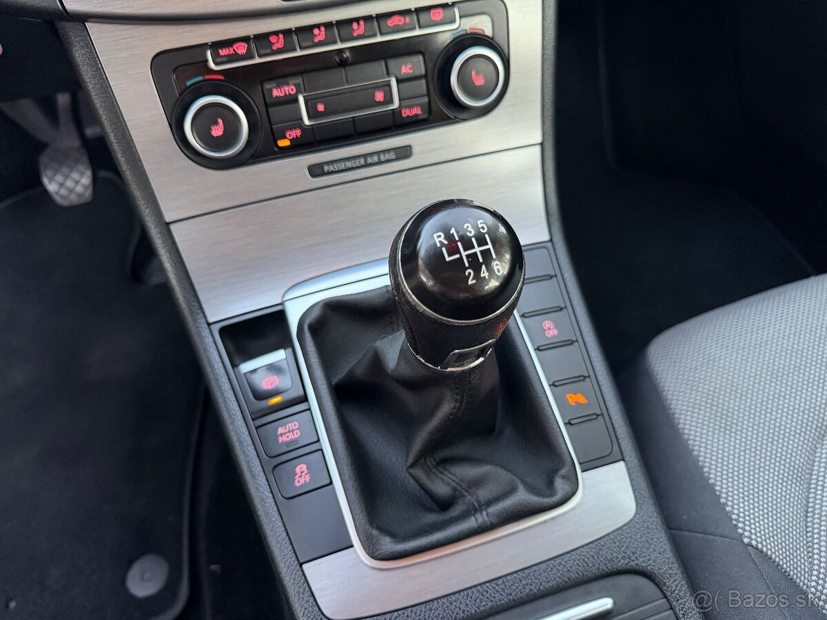 VW PASSAT B7 1.6 TDi - 13