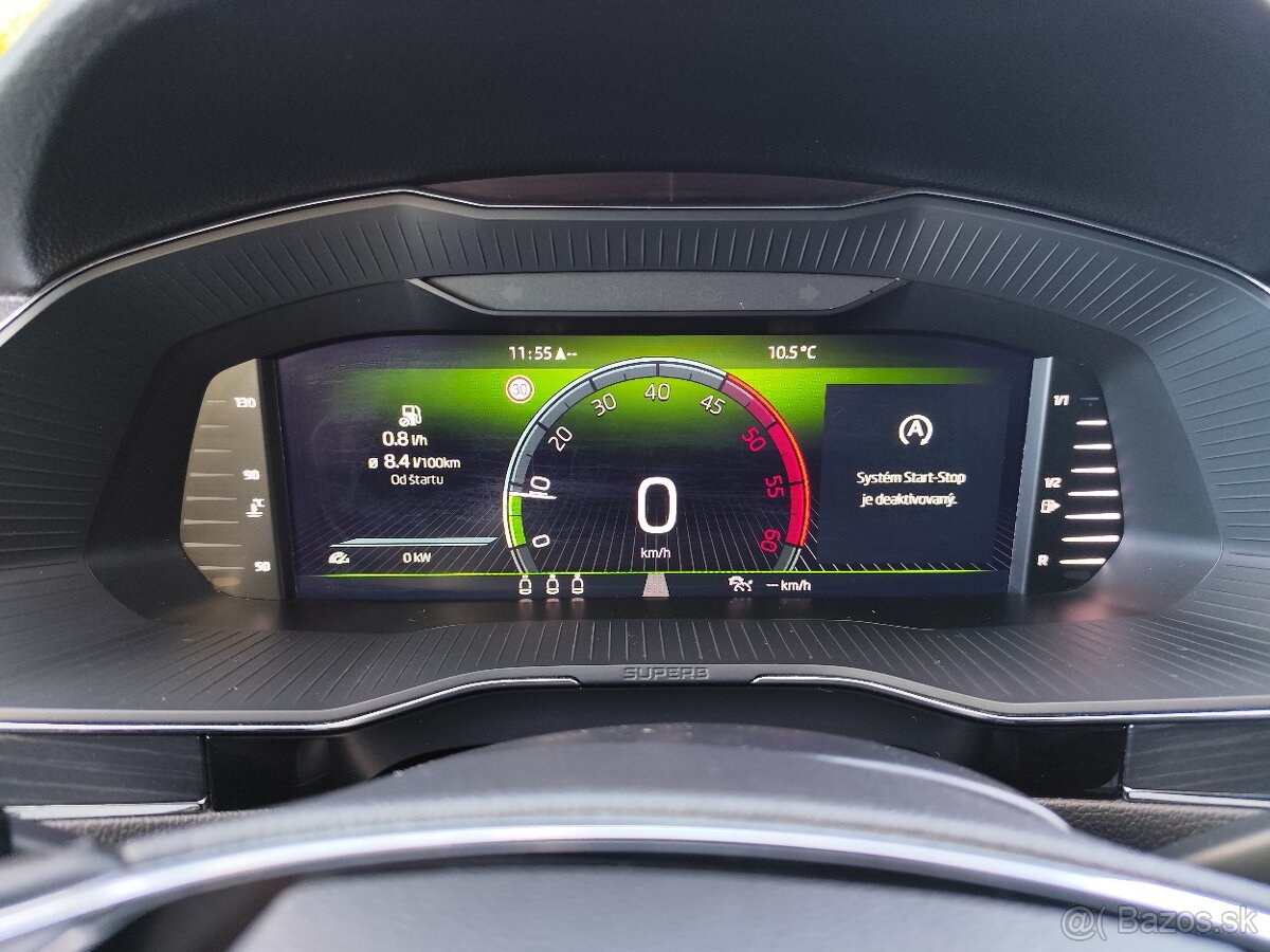 Škoda Superb combi 2.0 TDI STYLE ročník 2023 - 13