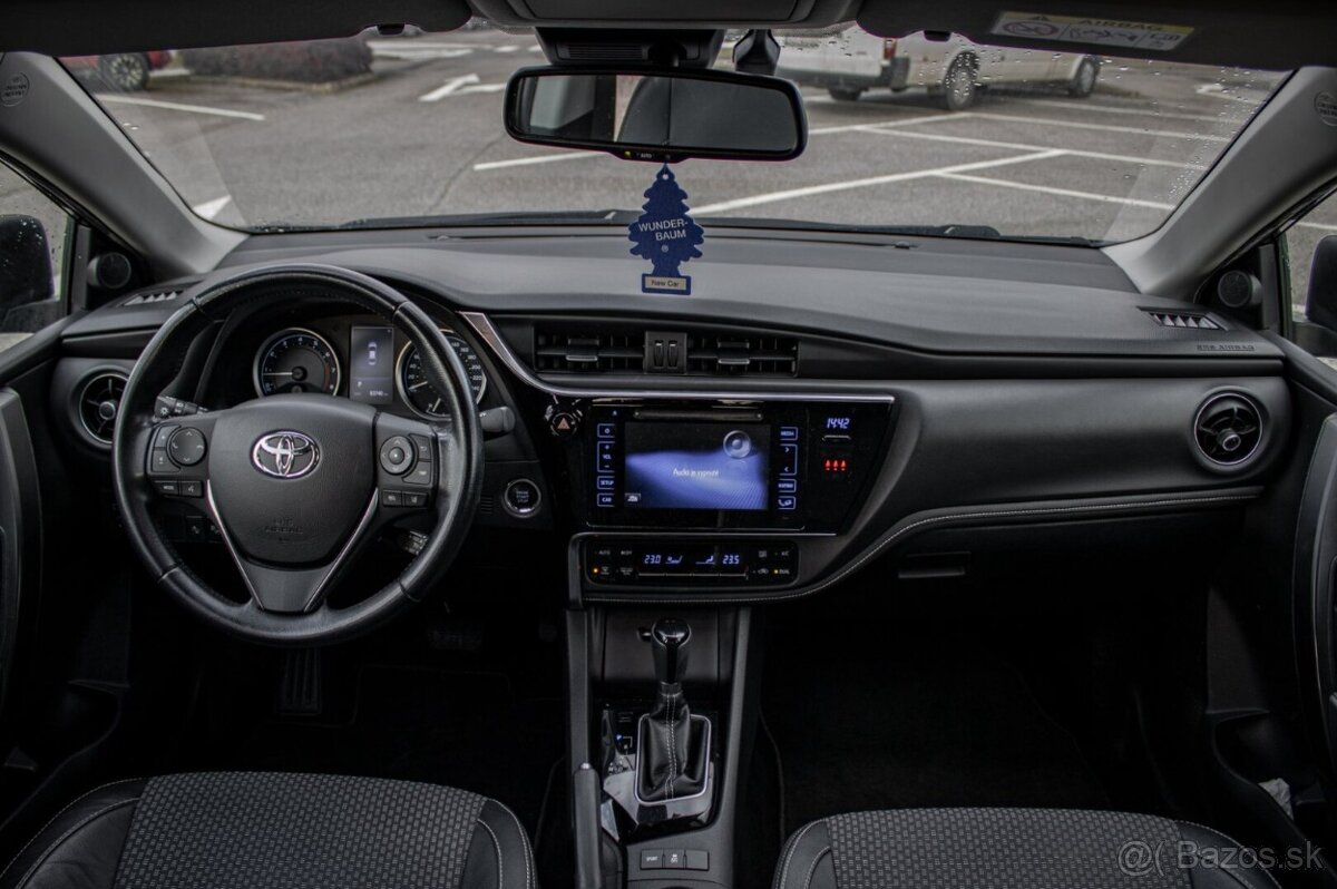 Toyota Corolla sedan 1.6 Ececutive - 13
