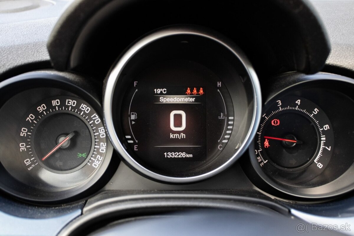 Fiat 500X 1.4 MultiAir, 103kW (2018) - 13