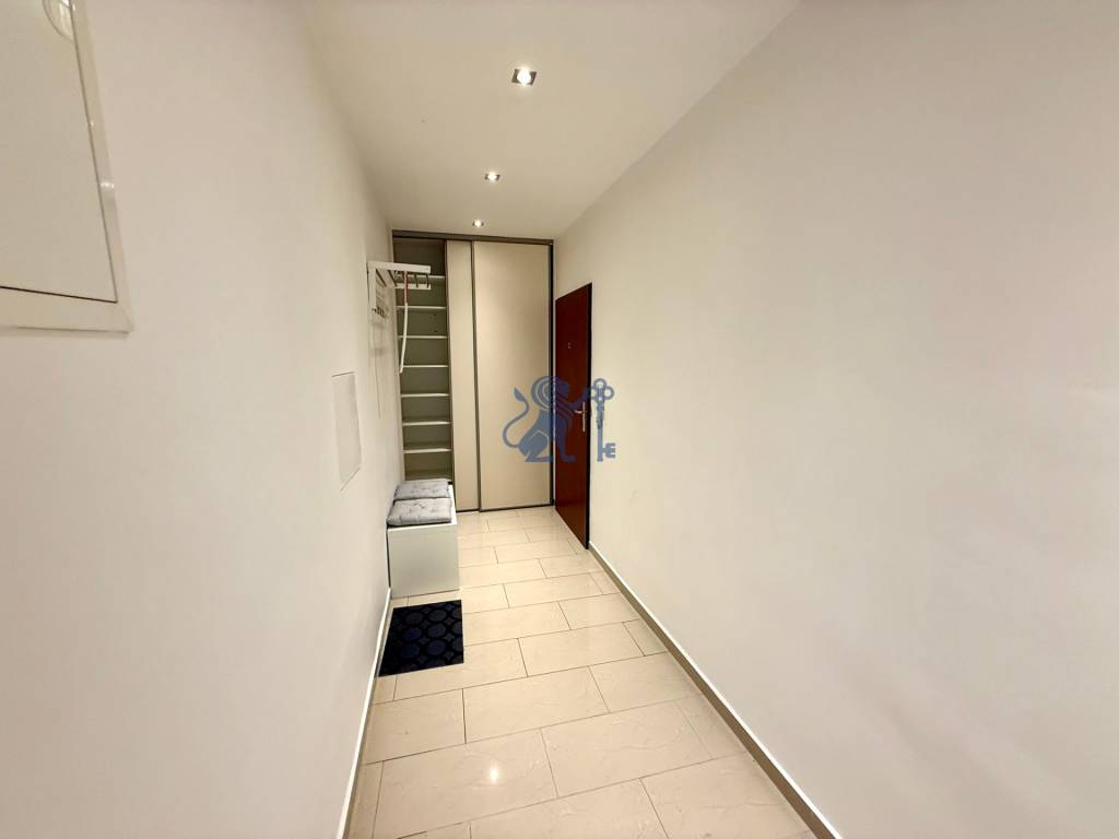 Na prenájom 3 izbový byt s balkónom, Svetlá ul. - 13