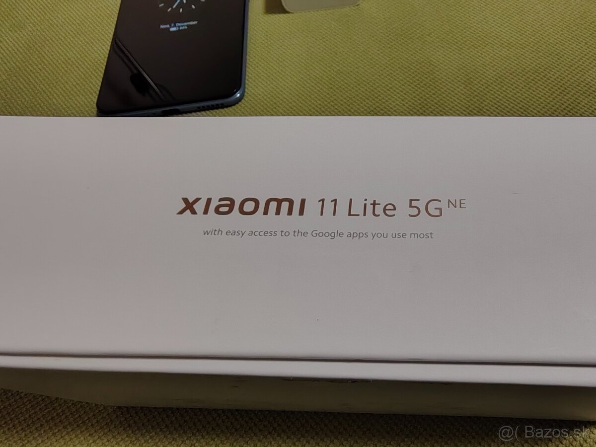 Mobilny tefefon Xiaomi 11 Lite 5G NE - 13