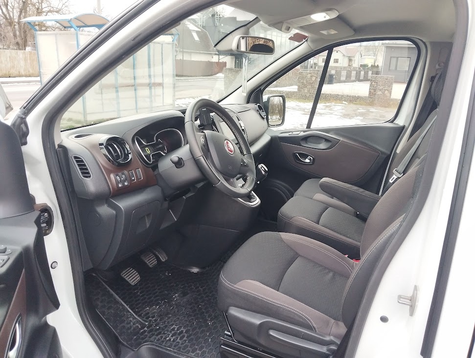 9-miestny minibus prenájom - 13