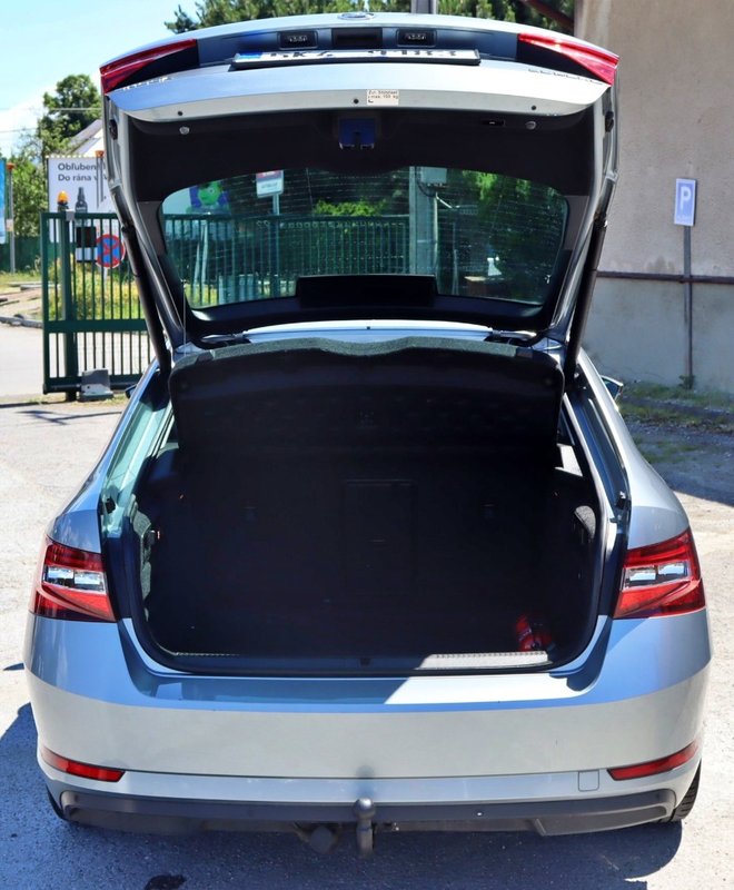 Škoda Superb 1.4 TSi - 13