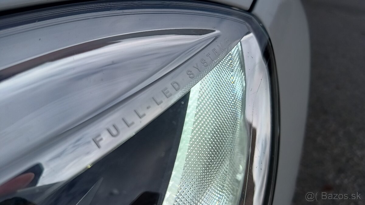 Volvo V40 D2 2.0L 120k Volvo V40 88kW M6 - 13