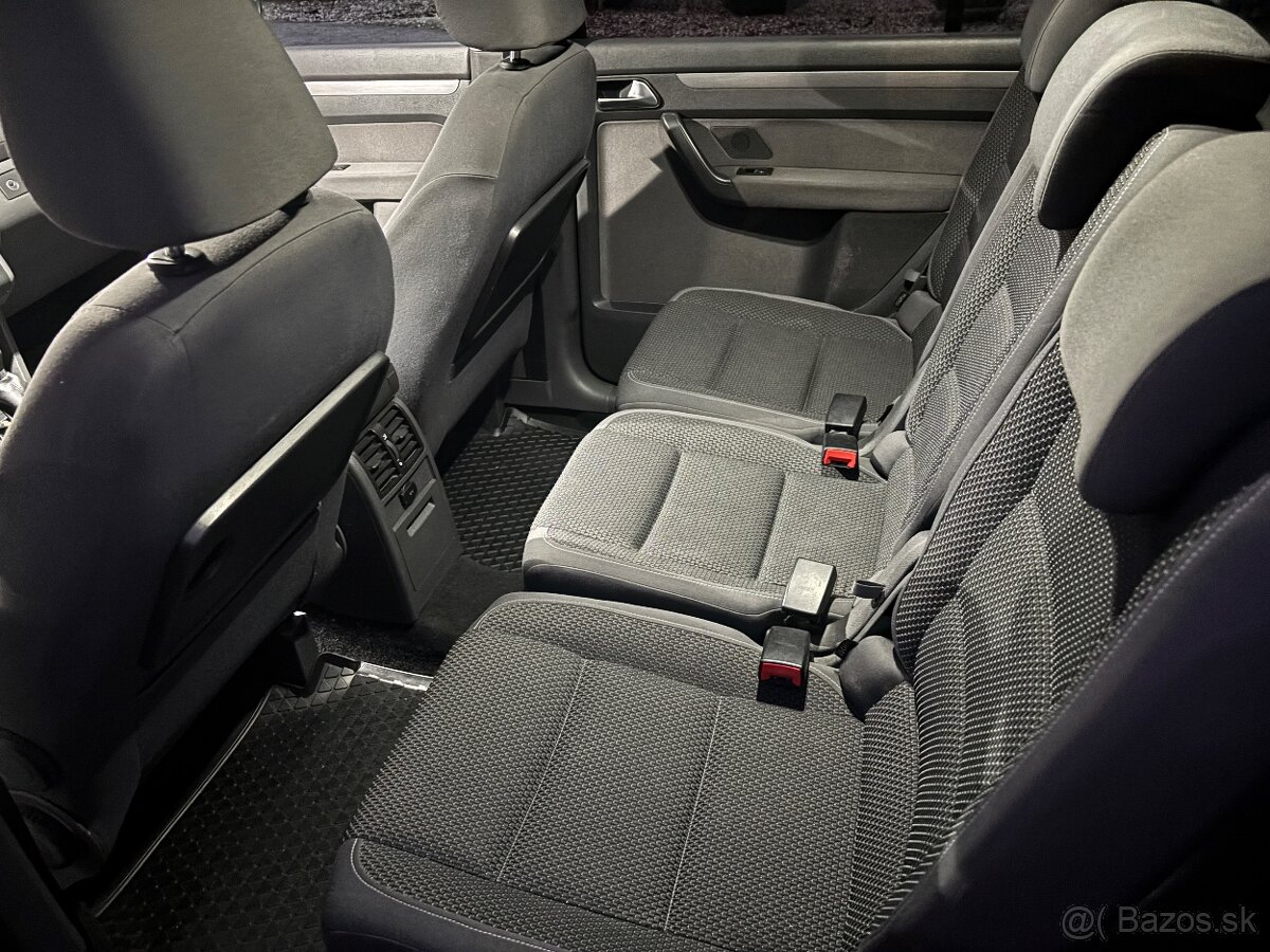 VW Touran 2.0 TDi, 103 kW, - 13