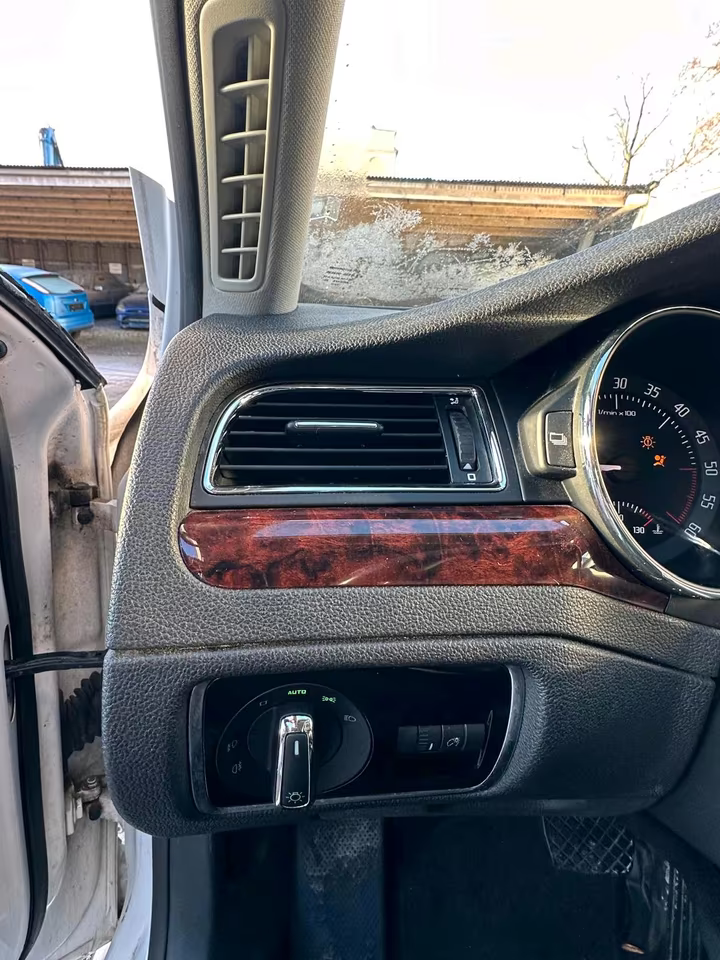 Škoda Superb Combi ELEGANCE 2.0TDi CR DSG - 13