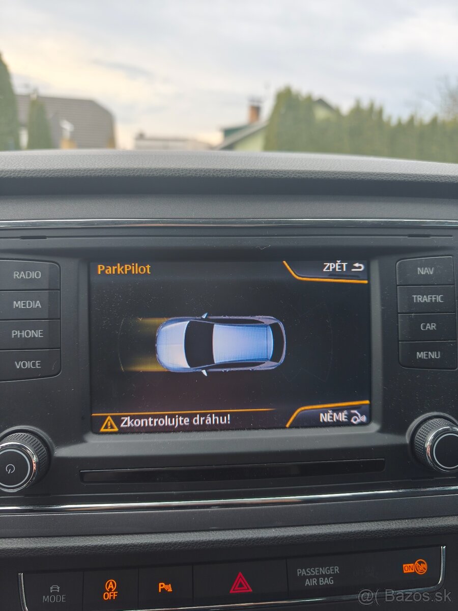 SEAT Leon FR 2.0 TDI 110kW - 13