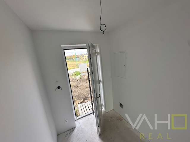 Predaj moderného rodinného domu v obci Červeník - 13