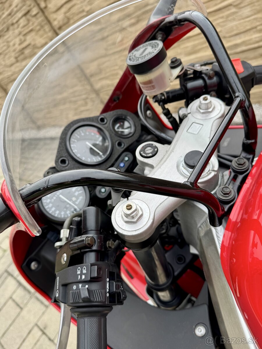 HONDA CBR 900 SC 33 - 13