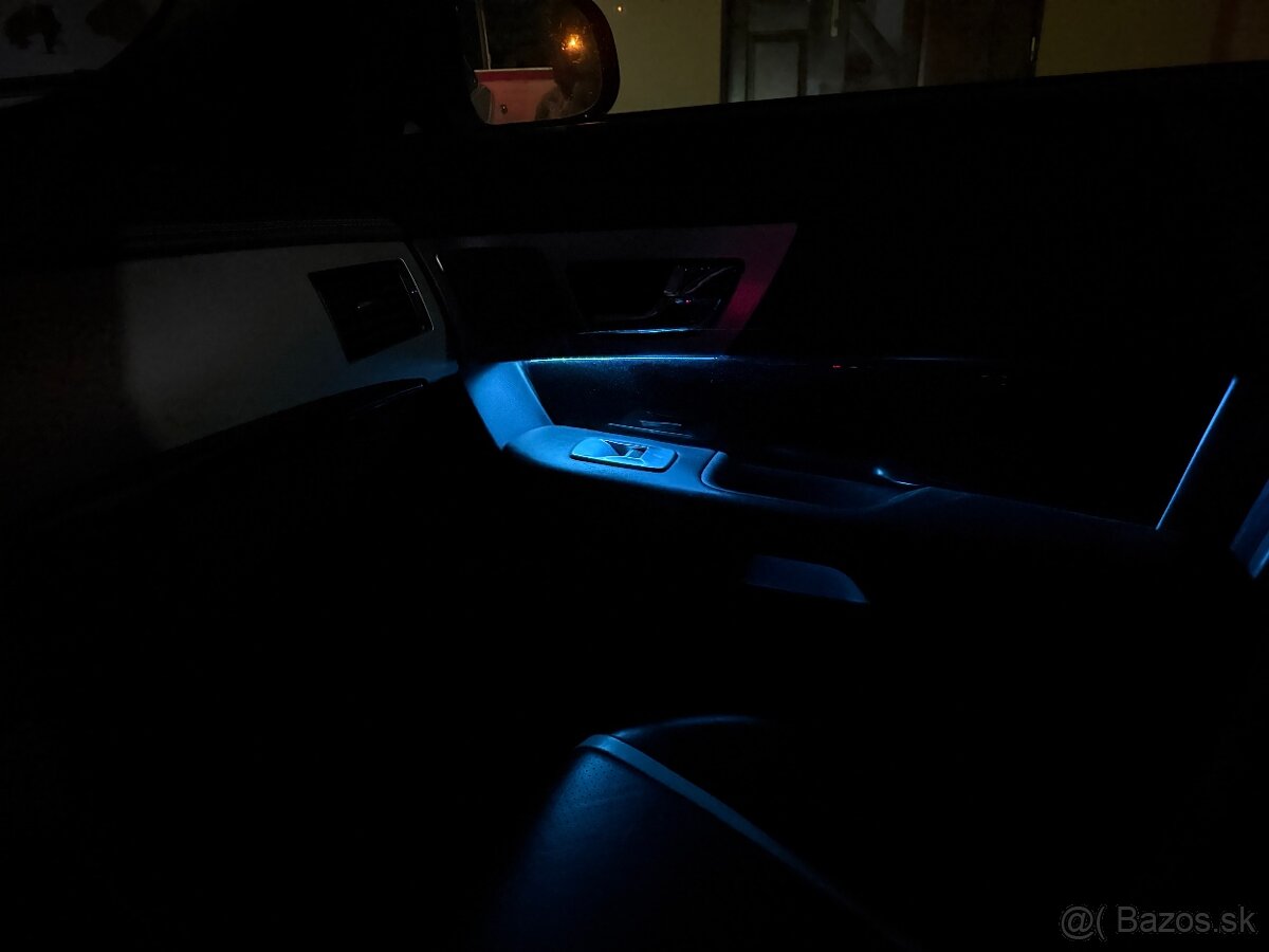 Jaguár XF 3.0 SD Sportbrake - 13