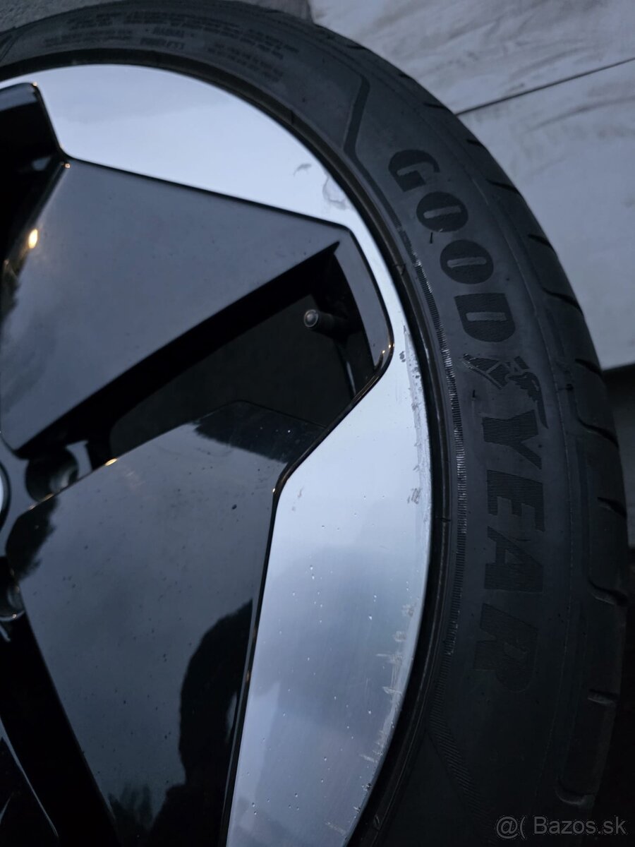 Letne kolesa VW ID3 5x112 r20 - 13