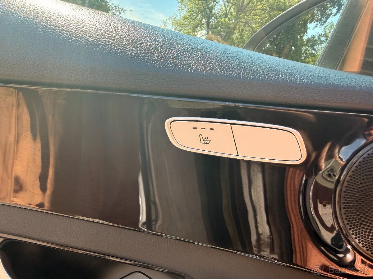 Mercedes Benz C trieda W205 - 13