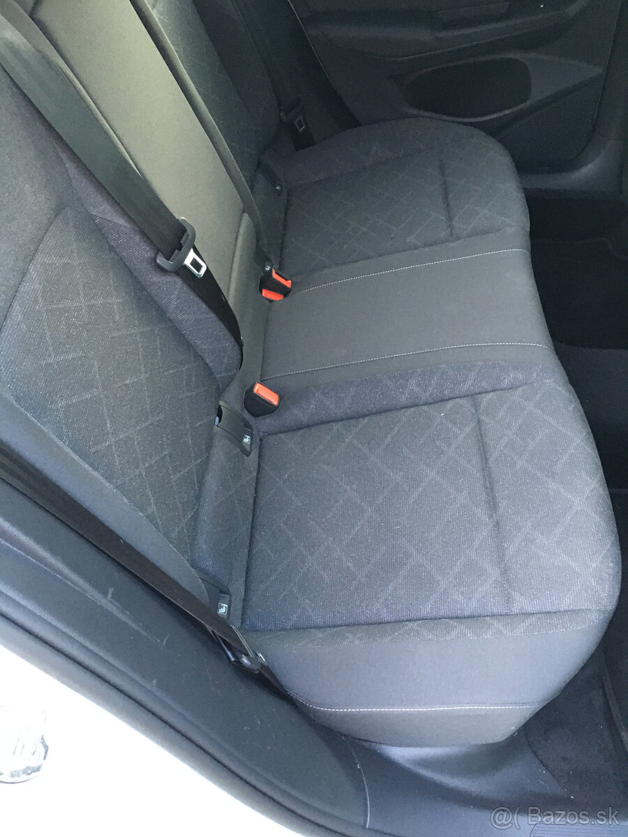 VW GOLF 8 2.0 TDI variant life 110KW/150PS - 13