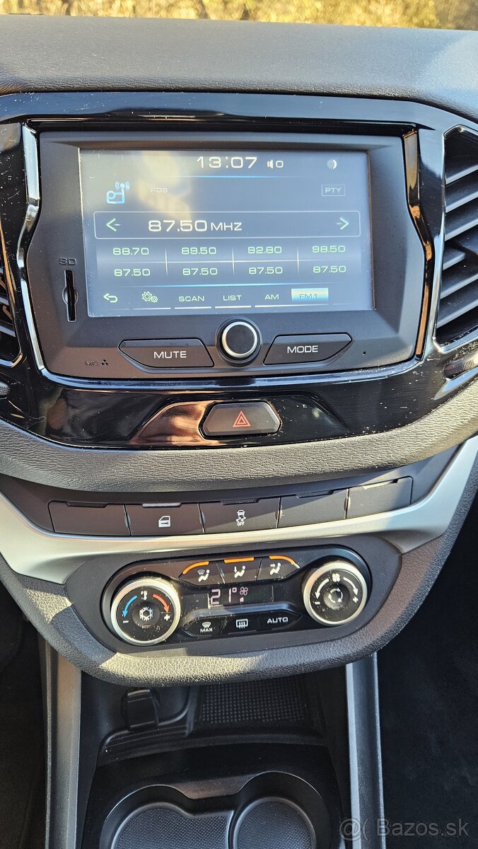 LADA VESTA CROSS 1.6 - 13