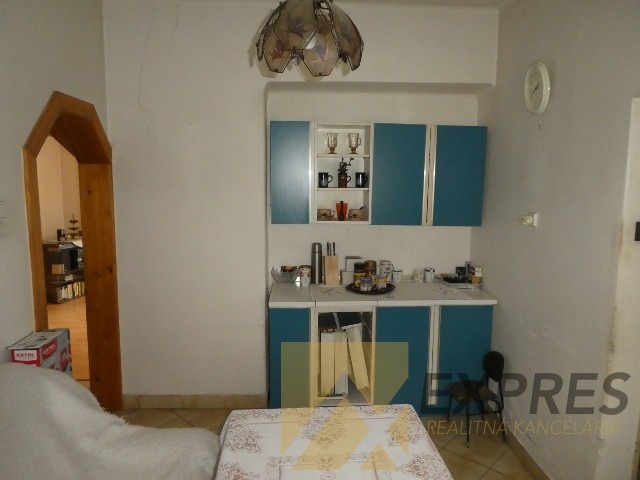 RK EXPRES - predaj rodinný dom v Handlovej, ul. Dimitrovova. - 13