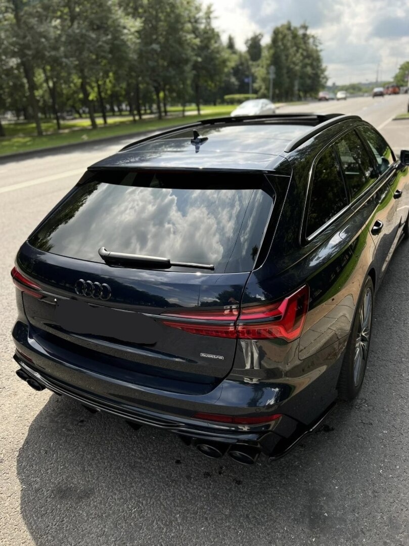 AUDI Čierne lesklé znaky - 13