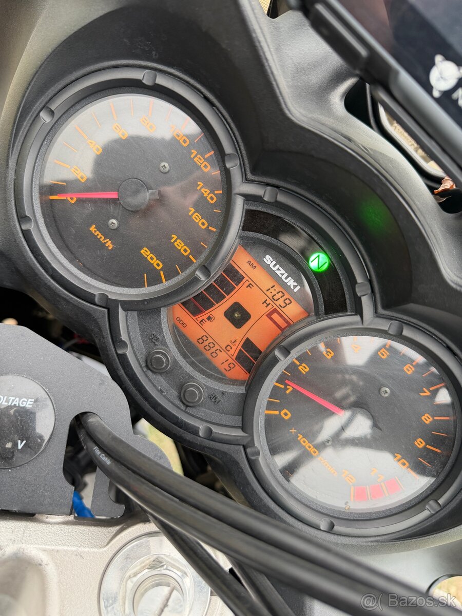 Suzuki VStrom 650 DL - 13