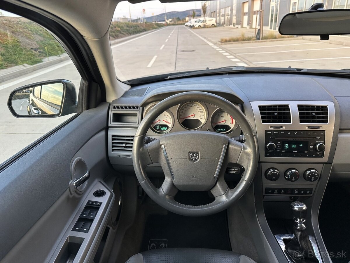 Dodge Avenger 2.0 CRD SXT - 13