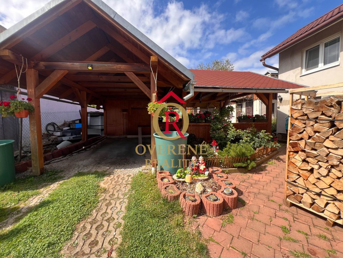 PREDAJ- Rodinný dom po rekonštrukcii – Bacúch (916 m² pozemo - 13