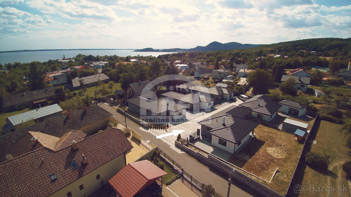 Krásna novostavba rodinného domu v malebnej obci Klokočov - 13