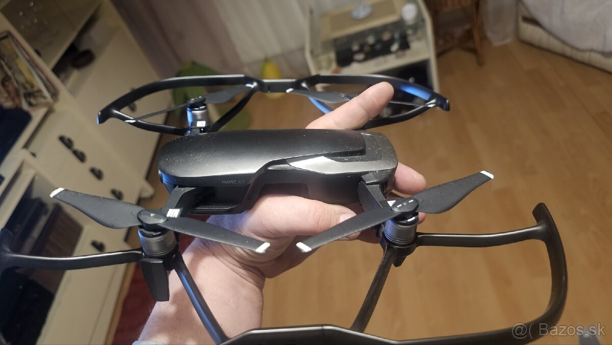 DJI AIR - 13