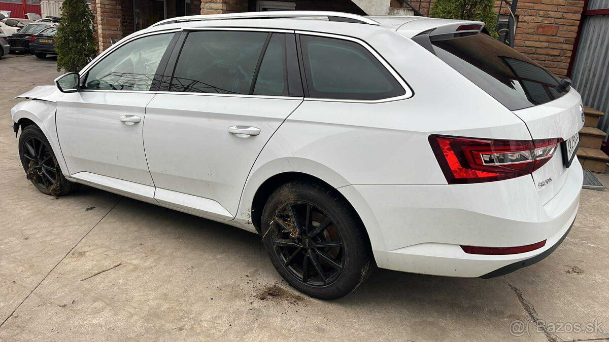 Škoda Superb combi 2,0TDi 140kw - 13