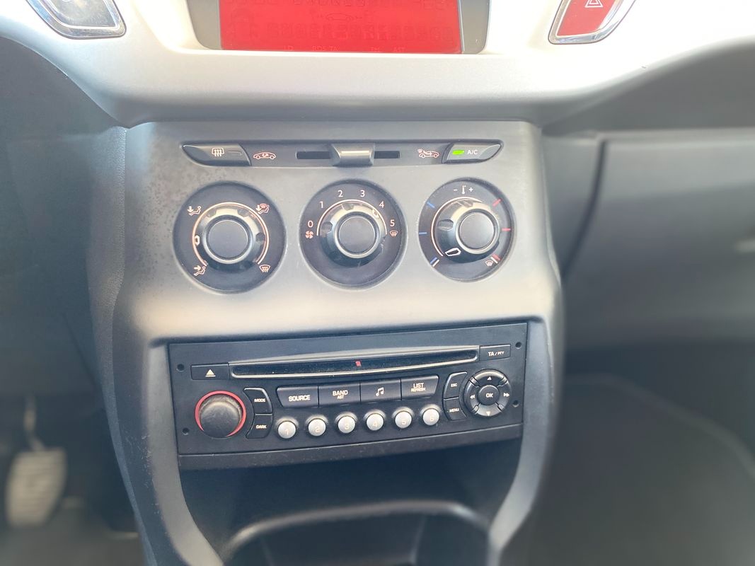 Citroen C3 1.1i 44kW SX - 13