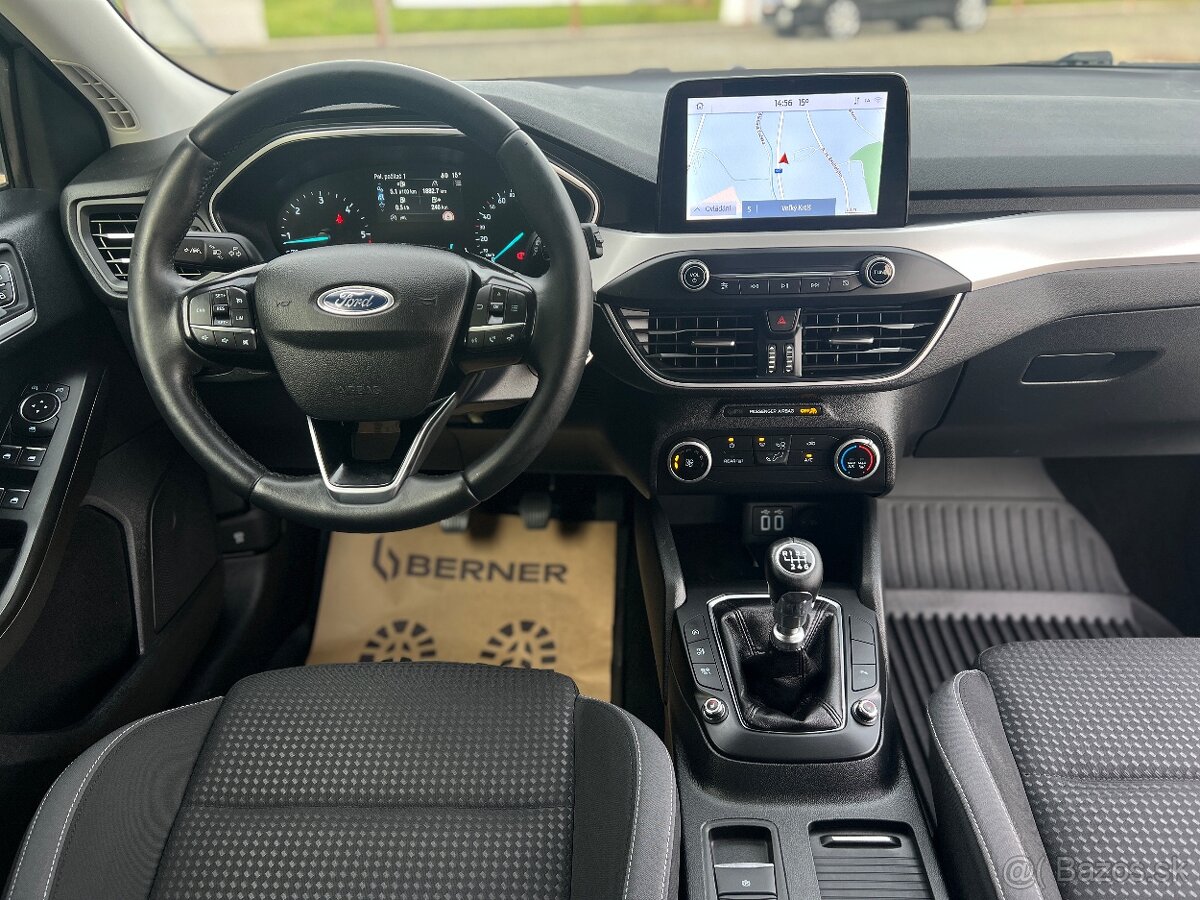 Ford Focus Kombi 1.5 TDCi EcoBlue Titanium X - 13