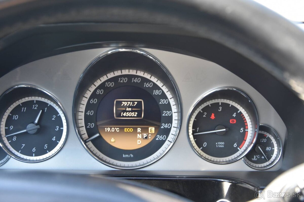 Mercedes-Benz E trieda Kombi - 13