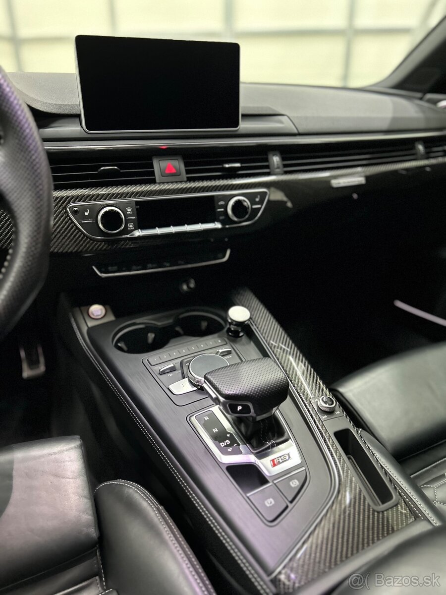 Audi RS4 Avant Combi 400 kw ( keramické brzdy ) - 13