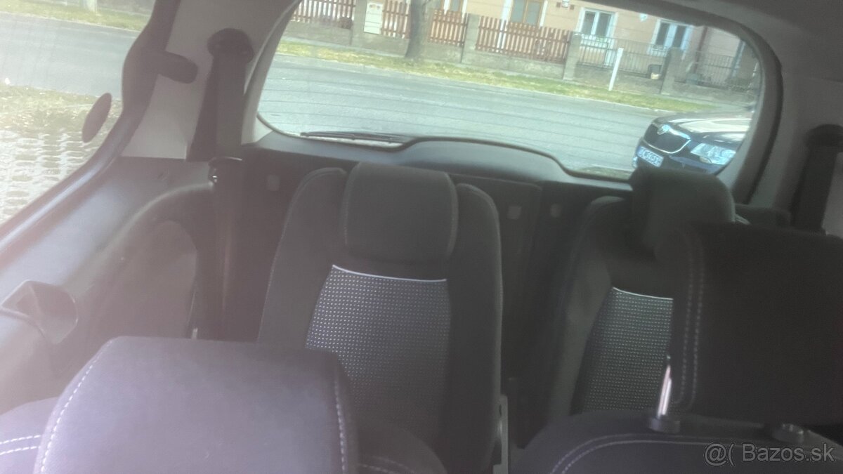 Predám Ford galaxi 2L 103 kW - 13