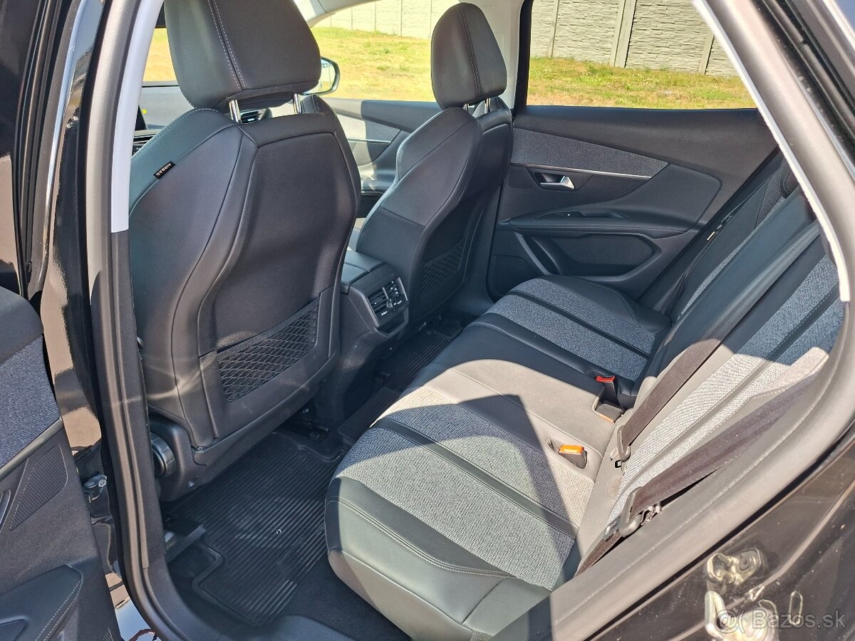 Peugeot 3008 ALLURE - 13