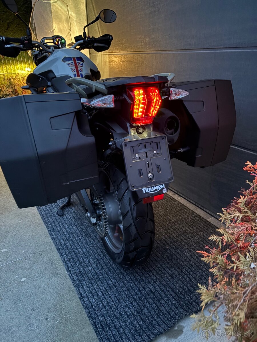 Triumph Tiger 800 ABS - 13